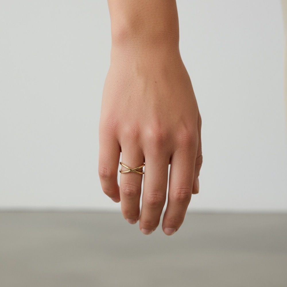 Gold Tone Infinity Ring - Size 7 - Picture 2 of 4